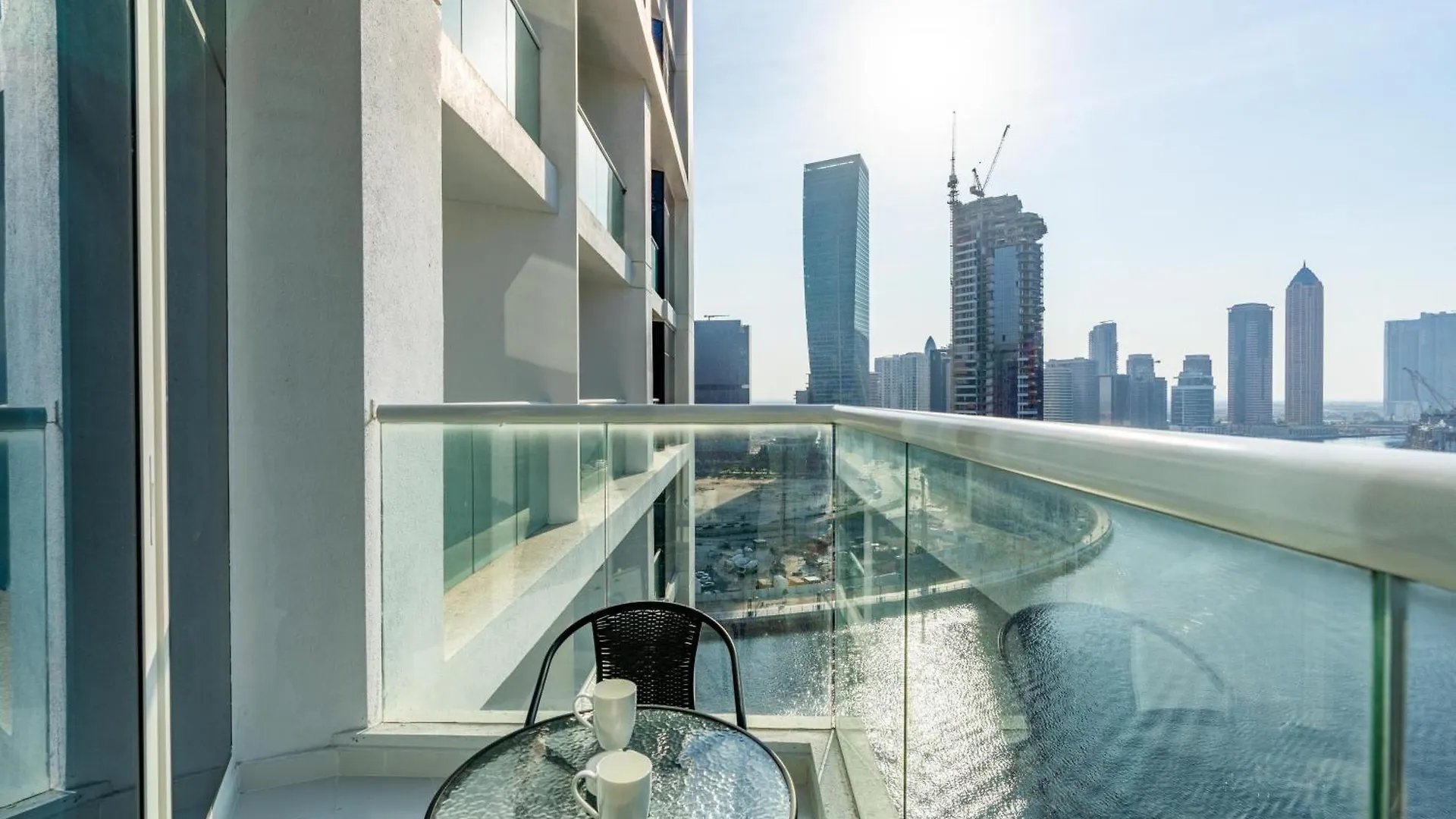 Mystic - Damac Maison Prive Tower A Dubaj Apartmán